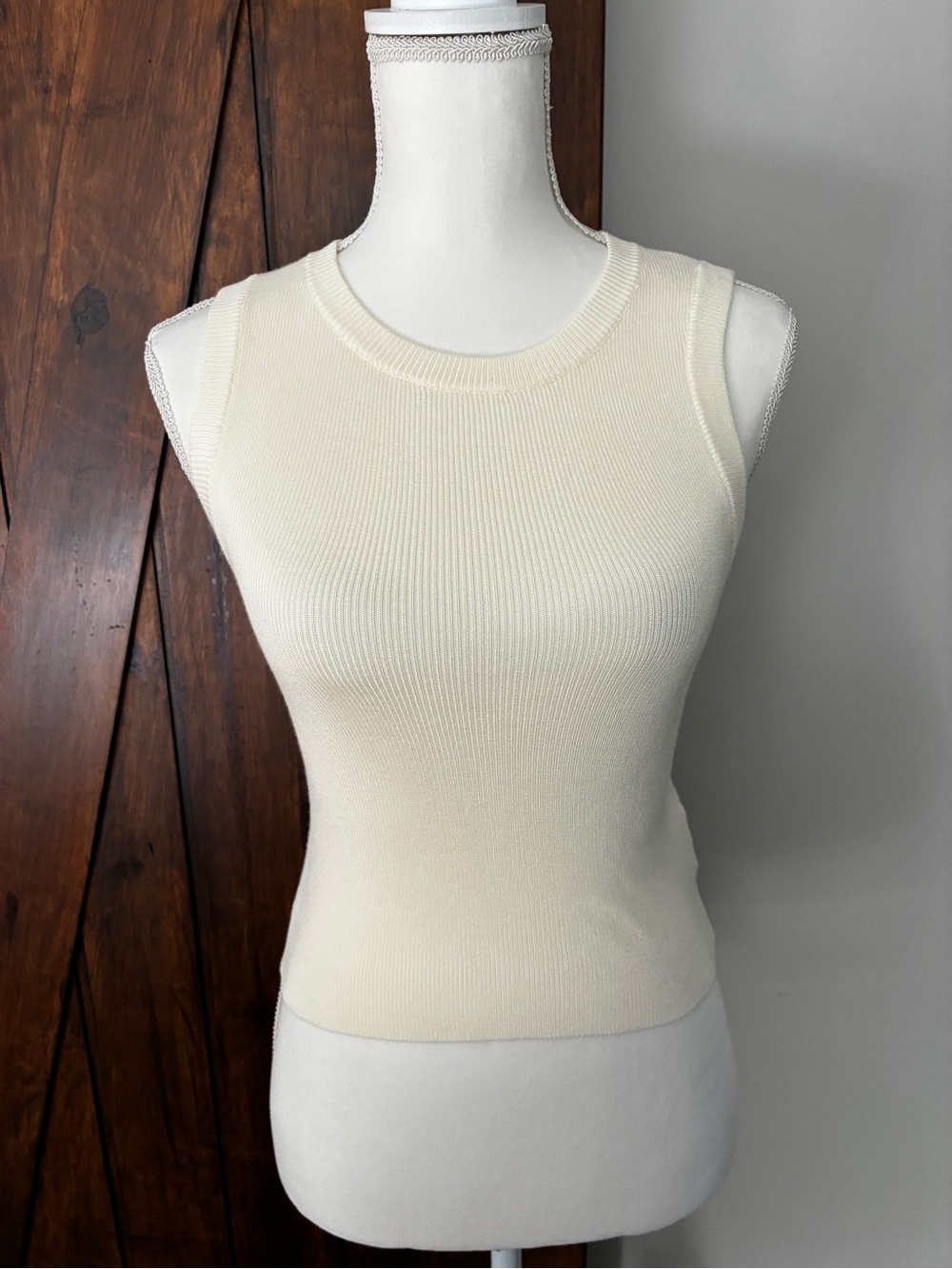 Sadie & Sage Butter Yellow Sleeveless Knit Top S NWT Basic Staple Soft Fit Layer